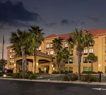 La Quinta Inn & Suites Pier Park Exterior