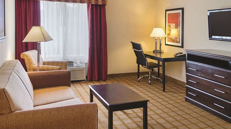 La Quinta Inn & Suites North Mobile Suite