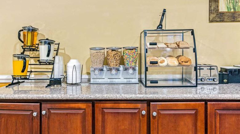 <b>La Quinta Inn & Suites North Mobile Other</b>. Images powered by <a href="https://iceportal.shijigroup.com/" title="IcePortal" target="_blank">IcePortal</a>.