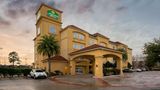 La Quinta Inn & Suites Bush Intl Airport Exterior