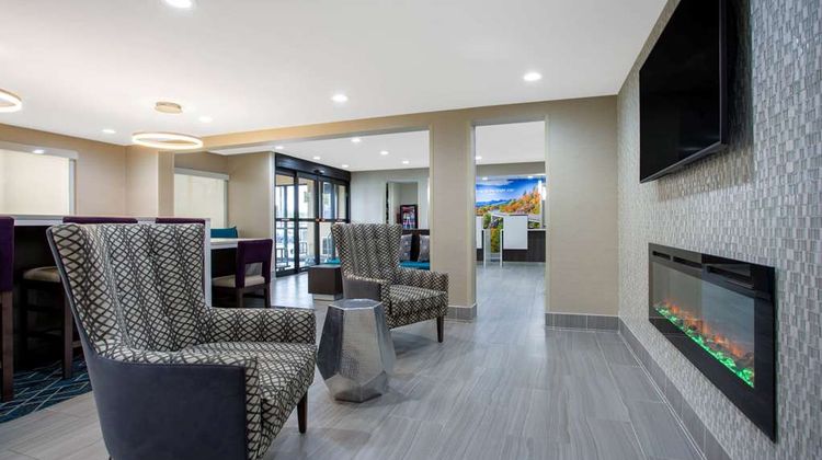 La Quinta Inn Roanoke Salem Lobby