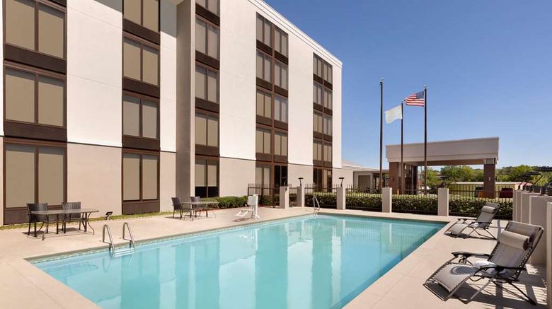 <b>La Quinta Inn & Suites Dothan Exterior</b>. Images powered by <a href="https://iceportal.shijigroup.com/" title="IcePortal" target="_blank">IcePortal</a>.