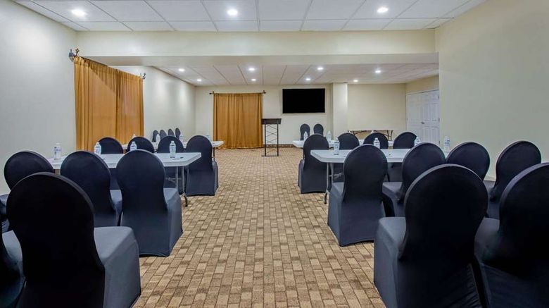 <b>La Quinta Inn & Suites Lexington Park Meeting</b>. Images powered by <a href="https://iceportal.shijigroup.com/" title="IcePortal" target="_blank">IcePortal</a>.