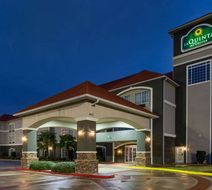 La Quinta Inn & Suites Macon West Exterior