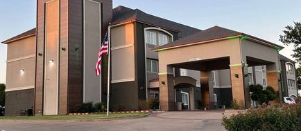 La Quinta Inn & Suites Sulphur Springs Exterior