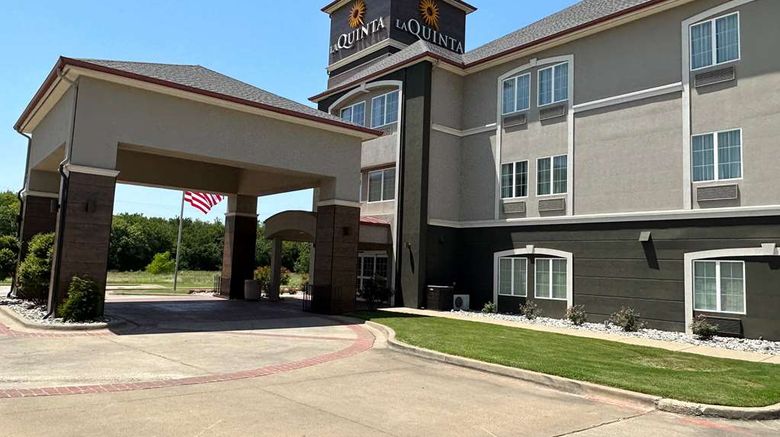 La Quinta Inn  and  Suites Sulphur Springs Exterior. Images powered by <a href="https://iceportal.shijigroup.com" target="_blank" rel="noopener">Ice Portal</a>.