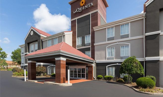 La Quinta Inn & Suites Lexington S Exterior