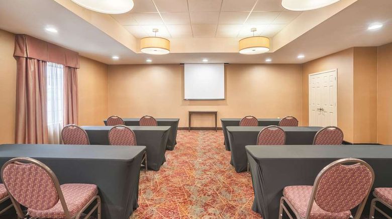 <b>La Quinta Inn & Suites by Wyndham Smyrna Meeting</b>. Images powered by <a href="https://iceportal.shijigroup.com/" title="IcePortal" target="_blank">IcePortal</a>.
