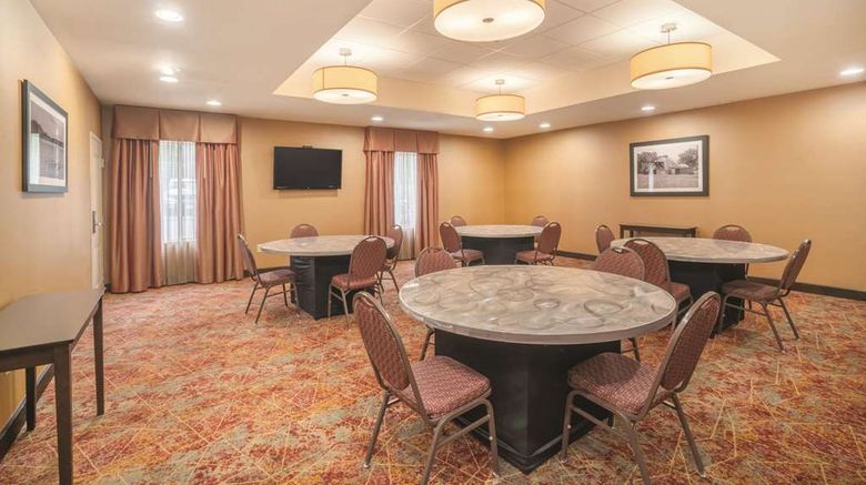 <b>La Quinta Inn & Suites by Wyndham Smyrna Meeting</b>. Images powered by <a href="https://iceportal.shijigroup.com/" title="IcePortal" target="_blank">IcePortal</a>.