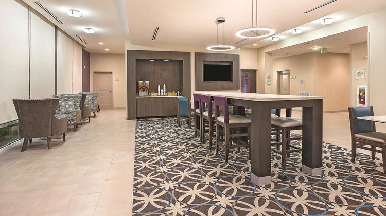 La Quinta & Sts Chattanooga Lookout Mtn Lobby
