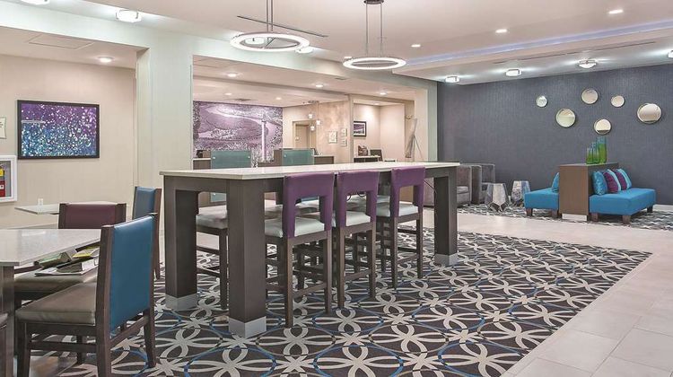 La Quinta & Sts Chattanooga Lookout Mtn Lobby