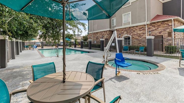 La Quinta Inn & Suites - Energy Corridor Pool