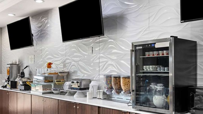 <b>La Quinta Inn & Suites Raymondville Restaurant</b>. Images powered by <a href="https://iceportal.shijigroup.com/" title="IcePortal" target="_blank">IcePortal</a>.
