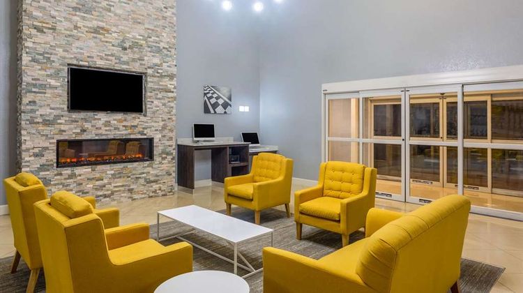 La Quinta Inn & Suites Sebring Lobby