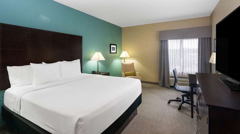<b>La Quinta Inn & Suites Sebring Room</b>. Images powered by <a href="https://iceportal.shijigroup.com/" title="IcePortal" target="_blank">IcePortal</a>.