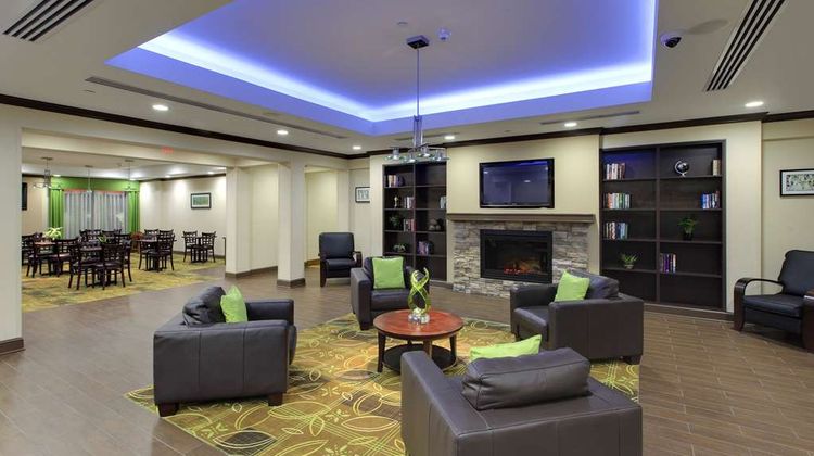 La Quinta Inn & Suites Memphis Wolfchase Lobby