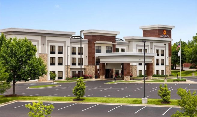 La Quinta Inn & Suites Memphis Wolfchase Exterior