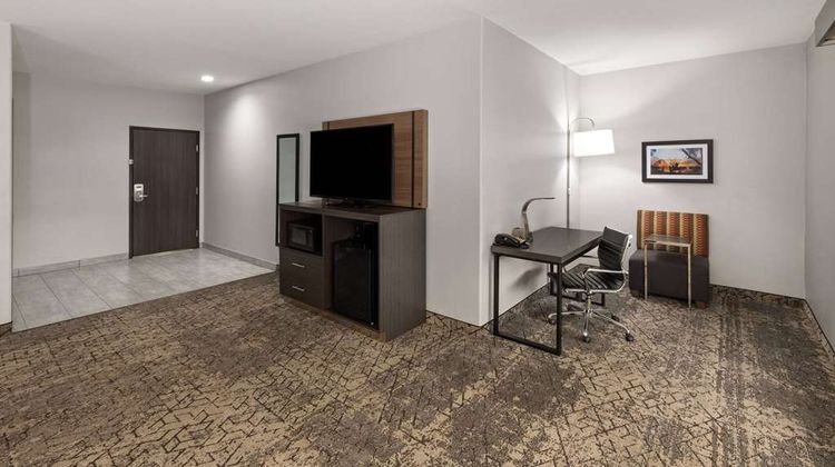 La Quinta Inn & Suites McAlester Room