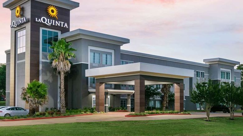 <b>La Quinta Inn & Suites Jacksonville Exterior</b>. Images powered by <a href="https://iceportal.shijigroup.com/" title="IcePortal" target="_blank">IcePortal</a>.