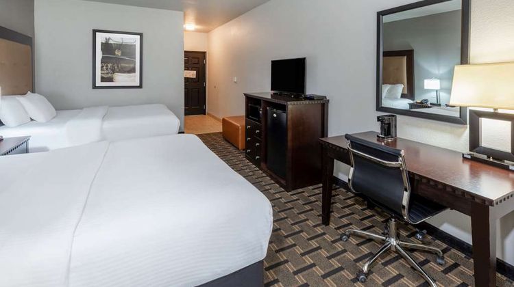 La Quinta Inn & Suites Mt. Pleasant Room