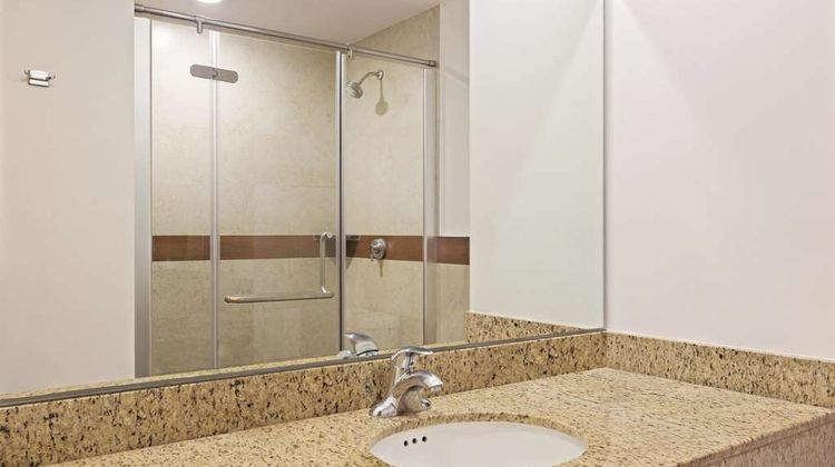 Wyndham Garden Cancun Downtown Suite