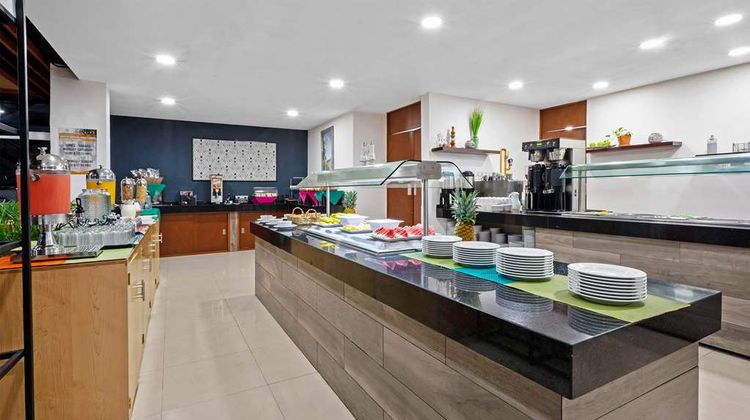 Wyndham Garden Cancun Downtown Restaurant
