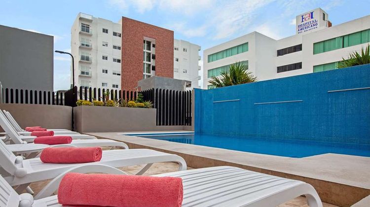 Wyndham Garden Cancun Downtown Pool