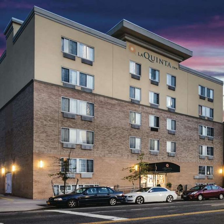 La Quinta Inn & Suites Brooklyn