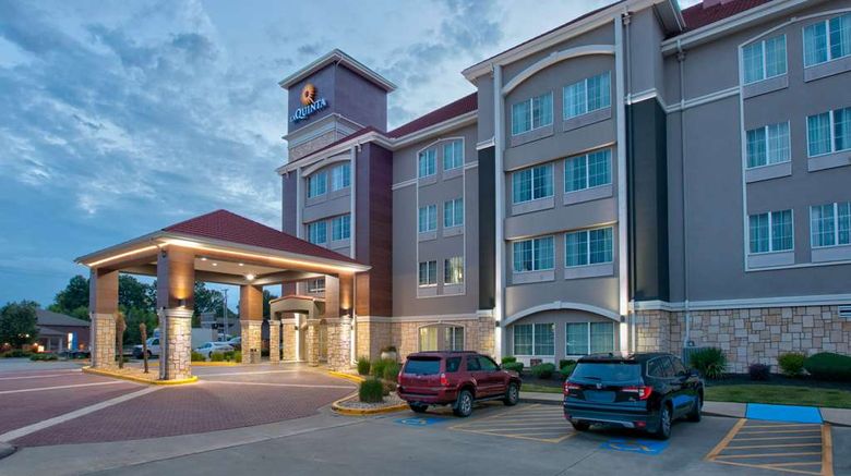 <b>La Quinta Inn & Suites Bryant Exterior</b>. Images powered by <a href="https://iceportal.shijigroup.com/" title="IcePortal" target="_blank">IcePortal</a>.