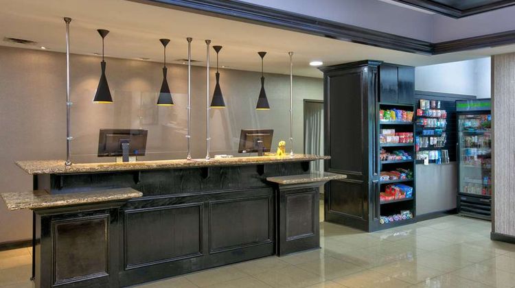 La Quinta Inn & Suites Bryant Lobby