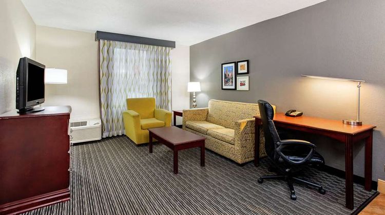 La Quinta Inn & Suites South Suite