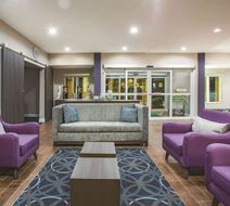 La Quinta Inn & Suites Russellville Lobby