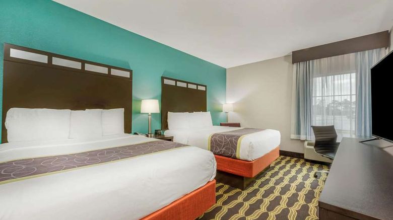 <b>La Quinta Inn & Suites Humble Room</b>. Images powered by <a href="https://iceportal.shijigroup.com/" title="IcePortal" target="_blank">IcePortal</a>.