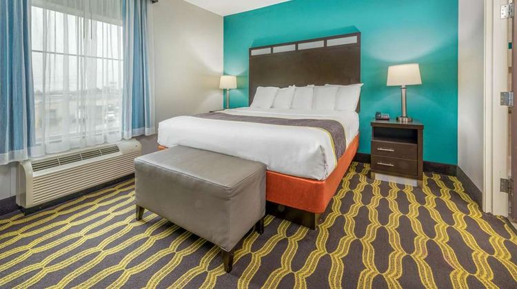 La Quinta Inn & Suites Humble Suite
