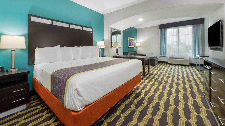 La Quinta Inn & Suites Humble Suite