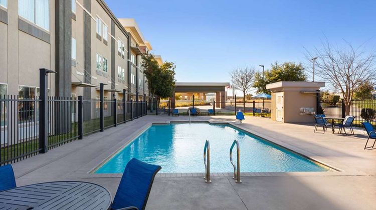 La Quinta Inn & Stes Austin NW Pool