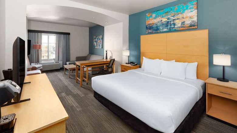 <b>La Quinta Inn & Stes Austin NW Room</b>. Images powered by <a href="https://iceportal.shijigroup.com/" title="IcePortal" target="_blank">IcePortal</a>.
