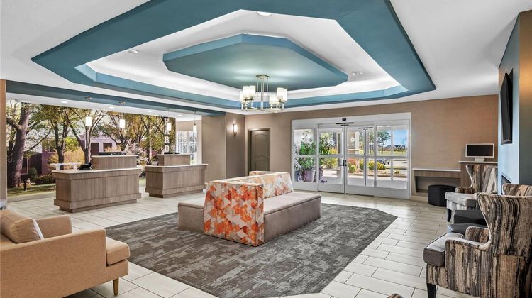 La Quinta Inn & Suites Searcy Lobby