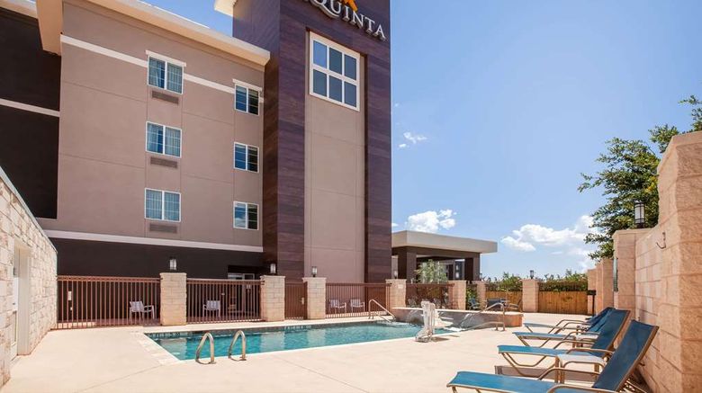 <b>La Quinta Inn & Suites Odessa North Pool</b>. Images powered by <a href="https://iceportal.shijigroup.com/" title="IcePortal" target="_blank">IcePortal</a>.