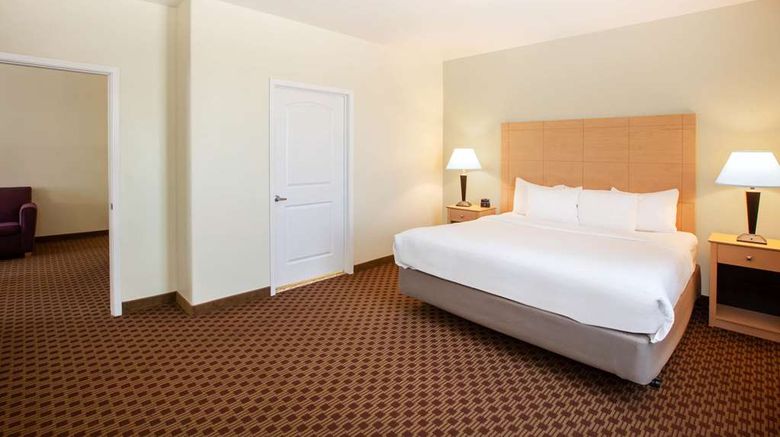 <b>La Quinta Inn & Suites Odessa North Suite</b>. Images powered by <a href="https://iceportal.shijigroup.com/" title="IcePortal" target="_blank">IcePortal</a>.