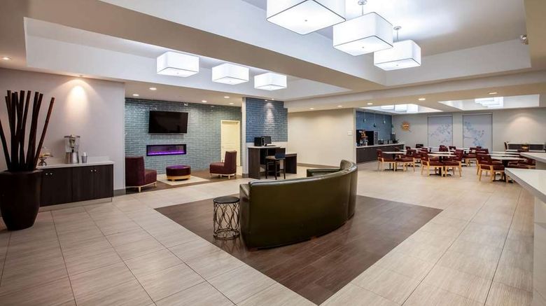 <b>La Quinta Inn & Suites Odessa North Lobby</b>. Images powered by <a href="https://iceportal.shijigroup.com/" title="IcePortal" target="_blank">IcePortal</a>.