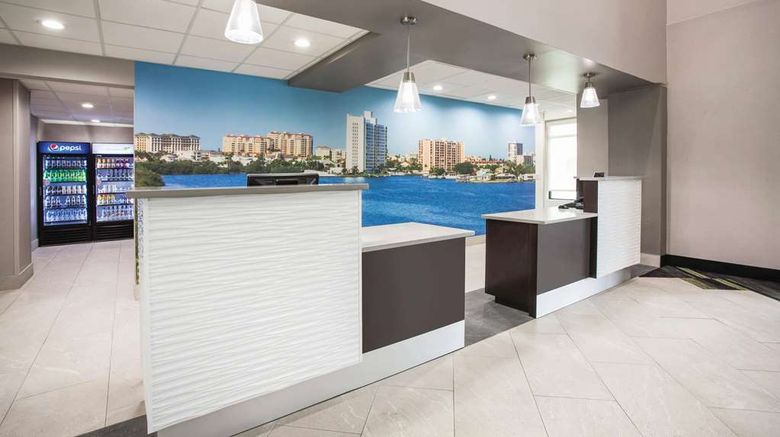 <b>La Quinta Inn & Suites Clearwater South Lobby</b>. Images powered by <a href="https://iceportal.shijigroup.com/" title="IcePortal" target="_blank">IcePortal</a>.