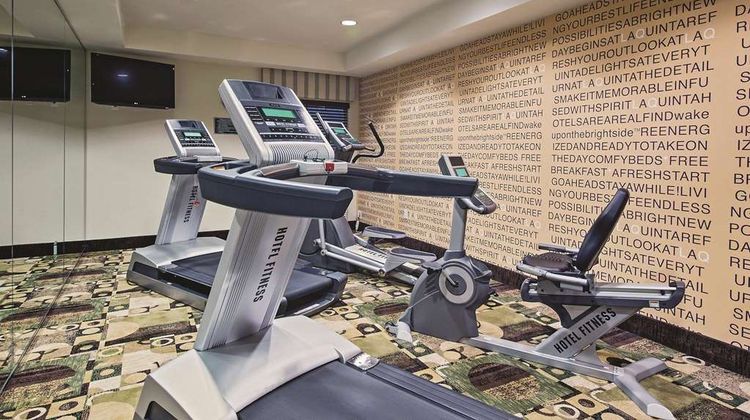La Quinta Inn & Suites Lancaster Health