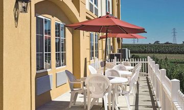 La Quinta Inn & Suites Lancaster