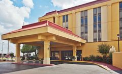 La Quinta Inn & Suites