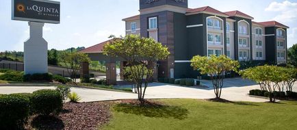 La Quinta Inn & Suites Tupelo Exterior