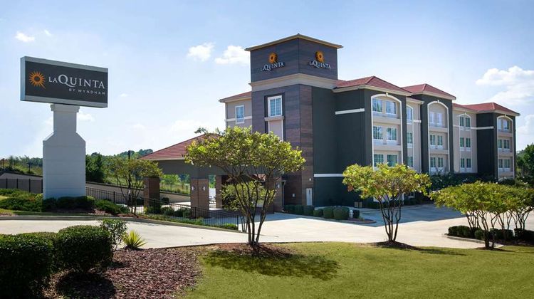 La Quinta Inn & Suites Tupelo Exterior