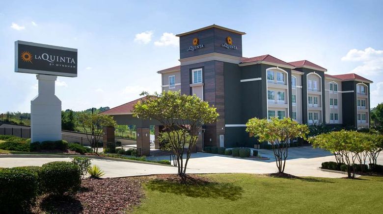 <b>La Quinta Inn & Suites Tupelo Exterior</b>. Images powered by <a href="https://iceportal.shijigroup.com/" title="IcePortal" target="_blank">IcePortal</a>.