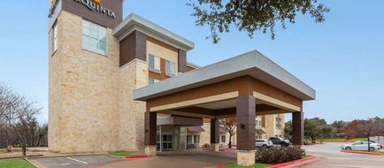 La Quinta Inn & Suites Austin-Cedar Park Exterior