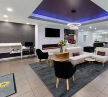 La Quinta Inn & Suites Austin-Cedar Park Lobby